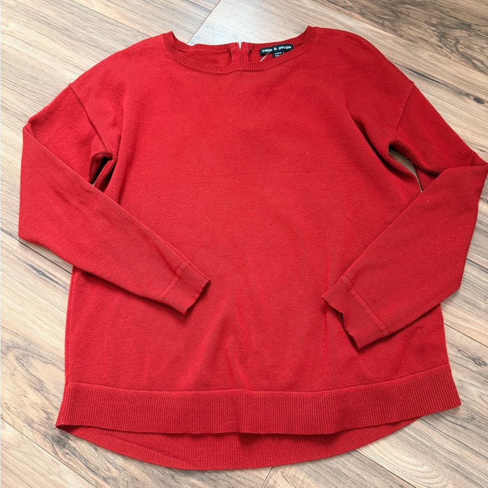 Cable & Gauge Women's Red Crew Neck Sweater
